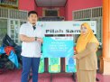 OASE KIM Bersama PTPN VI Serahkan Bantuan 20 Set Tong Sampah Tematik