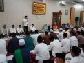 Gubernur Al Haris Serahkan Tali Asih, Penghargaan dan Santunan Bagi PNS Purnabakti Pemprov Jambi yang Berada di Sarolangun