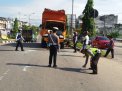 Duarr...Dua Mobil Tronton Kecelakaan di Depan Pasar Rakyat