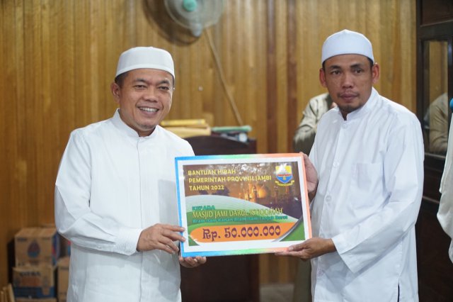 Al Haris berikan Bantuan bagi Masjid di Tanjung Jabung Barat