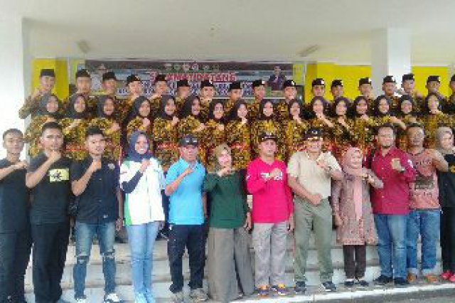 Kadis Parpora Sarolangun Lepas Anggota Paskibraka 2022 Kembali ke Keluarga