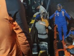 Kapal Tenggelam Dihantam Ombak Tinggi Labuan Bajo, 4 WN Spanyol Hilang