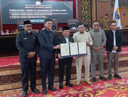 Jambi Sahkan 4 Ranperda: Perkuat Desa Wisata Hingga Sinkronisasi Sanksi Sosial