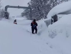 Badai Salju Hantam Amerika Serikat, Listrik Padam hingga Status Darurat Diumumkan