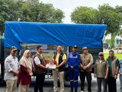 Bupati dan Wabup Merangin Kawal Serahkan Langsung Bantuan Kemanusiaan Untuk Korban Bencana Sumbar