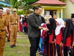 Bupati H M Syukur Lauching Revitalisasi 12 SD di Merangin