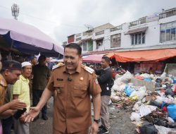H M Syukur Berang, Warga Buang Sampah Sembarangan