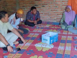 Bupati H M Syukur Jenguk Warga Terserang Tumor