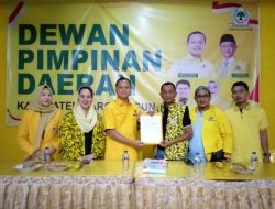 Gerry Trisatwika Kembalikan Formulir Pendaftaran Bakal Calon Ketua DPD Golkar Sarolangun, Musda Berpotensi Aklamasi 