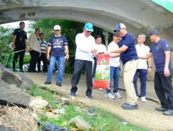 Kadiskominfo Jambi Protes Narasi TikTok: Foto Wagub Pungut Sampah Jadi Polemik!