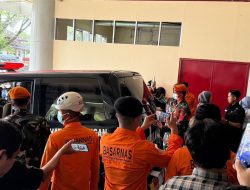 8 Jenazah Korban Helikopter PK-CFX di Sekadau Tiba di RS Bhayangkara Polda Kalbar