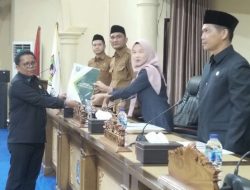Penyampaian Pandangan Umum 8 Fraksi DPRD terhadap LKPJ Bupati Tahun Anggaran 2025 Mendukung Visi Sarolangun Maju