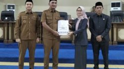 Waka 1 DPRD Cik Marleni Pimpin Rapat Paripurna Pandangan Umum Fraksi-fraksi DPRD terhadap LKPJ Bupati Sarolangun Tahun Anggaran 2025