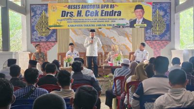 Reses di Tanjabtim, Camat Rantau Rasau dan Kadis Perindag Curhat kepada Cek Endra terkait Infrastruktur Jalan, Pasokan Listrik, Migas dan KUR 