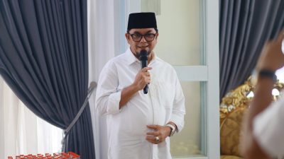 Kasus dugaan keracunan yang menimpa delapan siswa SMKN 1 Kota Jambi mendapat perhatian serius dari Wakil Ketua DPRD Provinsi Jambi, Ivan Wirata