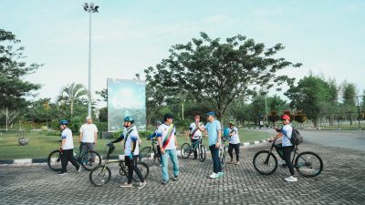 Dari Bersepeda hingga Naik Bus: Cerita Karyawan PalmCo Dukung Kampanye Bebas Emisi