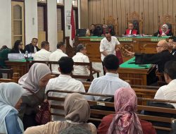 Jaksa Tuntut Irwan Perangin-angin 1,5 Tahun Penjara, Kuasa Hukum Sebut Fakta Sidang Diabaikan