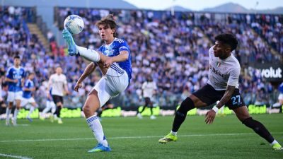 Napoli Tersandung di Como, Inter Milan Kian Dekat Kunci Scudetto