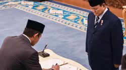 Prabowo Lantik Pimpinan Baru BGN dan Penasihat Presiden, Ini Daftar Pejabat yang Resmi Mengemban Amanah