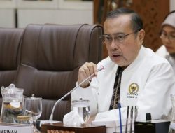 Massa Desak Audit Program MBG, Komisi IX DPR: Tunggu Hasil Pemeriksaan BPK