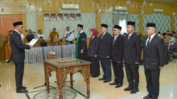 Lantik Pimpinan BAZNAS Sarolangun periode 2026-2031, Bupati Hurmin Tegaskan Pengelolaan Zakat yang Profesional dan Akuntabel 