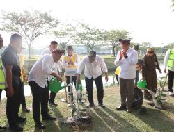 Menteri Lingkungan Hidup-PTPN IV PalmCo Luncurkan Gerakan Tanam 1,5 Juta Pohon