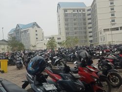 Parkir Penuh Sesak, Cerminan Aktivitas Kampus Kembali Ramai