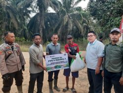 Ringankan Beban Warga Terdampak Kemarau, PTPN IV Regional IV Salurkan Paket Sembako untuk SAD