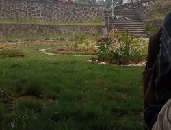 Langit mendung selimuti kampus suasana kampus UIN STS jambi terlihat tenang 