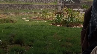 Langit mendung selimuti kampus suasana kampus UIN STS jambi terlihat tenang 
