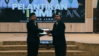 Terobosan Baru: Kader Komisariat Sains dan Teknologi UIN Jambi Berhasil Kembangkan Website yang Menjadi Wajah Baru HMI Cabang Jambi Menuju Era Digital 4.0 