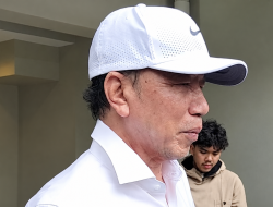 Senyum Jokowi Saat Ditanya Wacana Pemakzulan Gibran, Ini Responsnya
